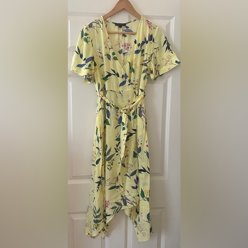 Banana Republic Asymmetrical Floral Wrap Midi Dress Size 4 100% Rayon Yellow